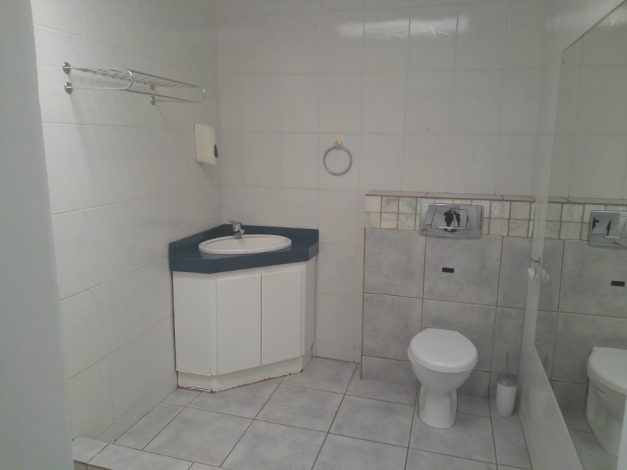 To Let 1 Bedroom Property for Rent in Plattekloof 3 Western Cape